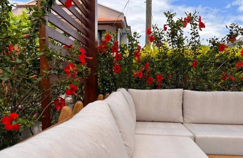 Ildır Koyu Apartment | Astonishing Seafront Villa in Cesme