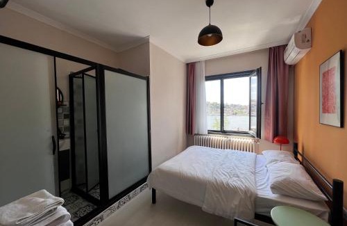 Galata Apartment | Astounding Sea View Apartment in Karaköy 4BR, 2BA