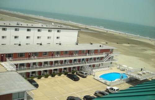 Wildwood Crest Hotel | Astronaut Motel