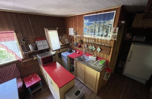 Los Azules Cabin | at 1400 meters alpine cabin 40 mins from the slopes and 1 hour 30 from santiago