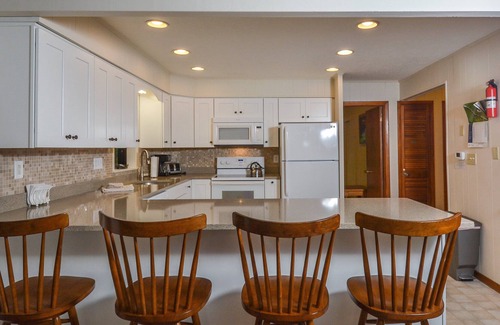 Swanton House | At Ease | Lakefront with Hot Tub & Private Dock!