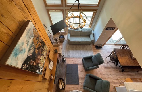 West Dover Condo | At the Base of Mount Snow! Family friendly 3 bedroom townhouse!