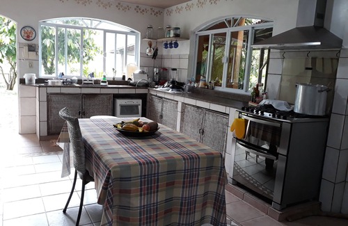 Vila Santa Alice House | At the foot of the Petrópolis mountains, 50 minutes from Rio, beautiful country house.