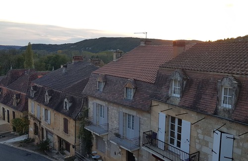 Saint-Cyprien Apartment | At the gates of the abbey
