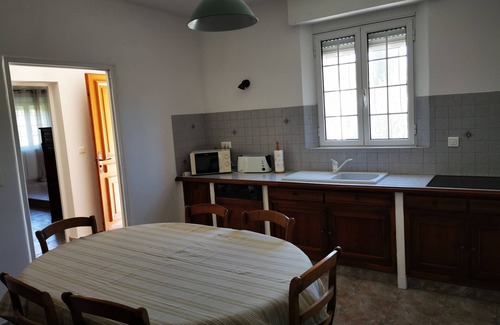 Cheval-Blanc House | At the gates of the Luberon regional natural park