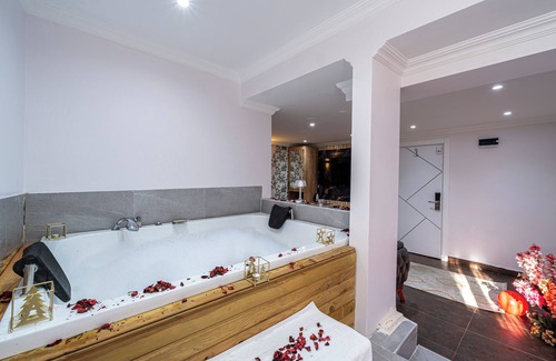 Kucukcekmece Hotel | Atakent Suite Hotel