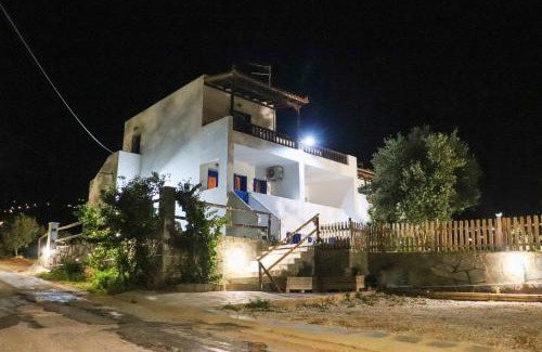 Gavrio Apartment | Ateni House