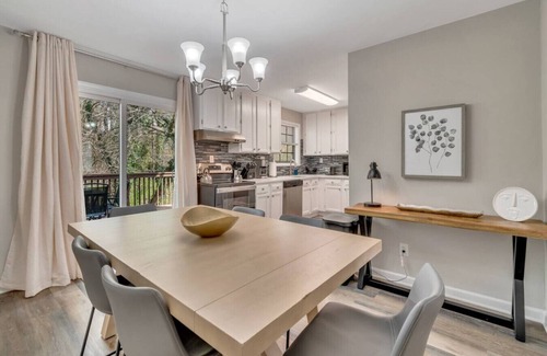 Smyrna House | ATH - Sleeps 6 - 3 Beds - Pet friendly - VO2101