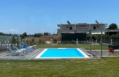Pallini Apartment | Athens Countryside resort with pool