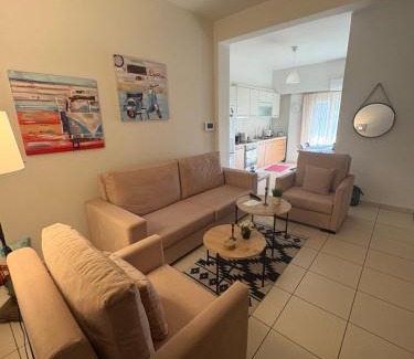 Aigaleo Apartment | Athina’s apartment