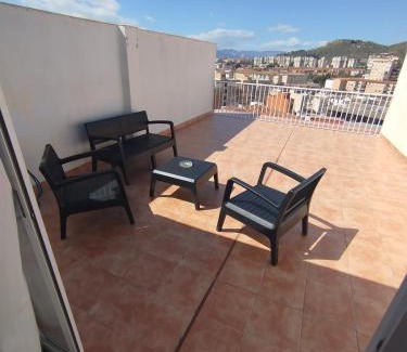 Ciudad Jardin Apartment | atico serrano con gran terraza