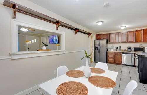 Smyrna House | Atl Luxury Home+Guest House 1mi from the Battery