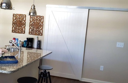 Ardmore Apartment | Atlanta Buckhead Luxe