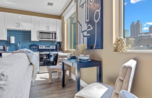 Luckie-Marietta District Apartment | Atlanta Haven: Business Travel Homes for Executives & Professionals
