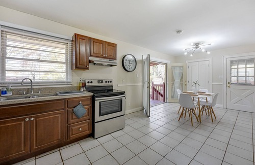 Smyrna House | Atlanta Luxury Home 1 mi from The Battery Sleeps 8