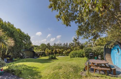 Bude Resort | Atlantic Farm Surf Pods