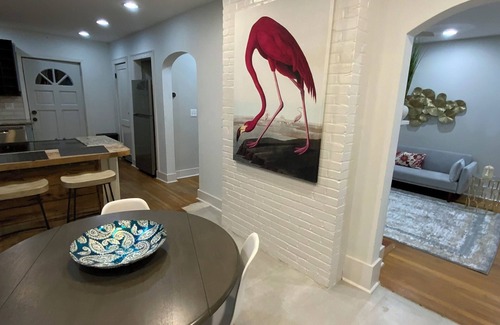 Home Park House | ATLANTIC STATION BUNGALOW STEPS AWAY FROM ATLANTIC STATION. GA TECH. OTE WNBA