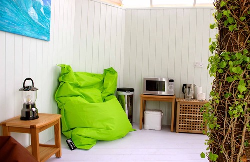 Bude RV Rental | Atlantic Surf Pods - Campsite