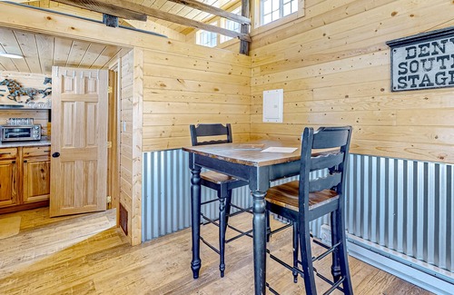 Colorado Springs Cottage | Atmospheric cabin on 1,800-acre ranch with animals, mountains, games & firepit