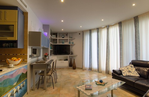 Torrox Costa Apartment | Attic apartment with its own roof terrace and sea layer