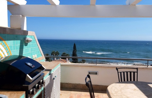 Torrox Costa Apartment | Attic apartment with its own roof terrace and sea layer