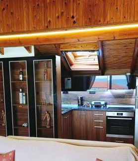 Nea Moudania Apartment | Attic