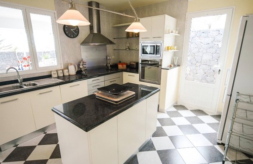 Puerto Calero Villa | Attractive Lanzarote Villa | Short Walk to Resort Centre | Villa Puerto Calero.