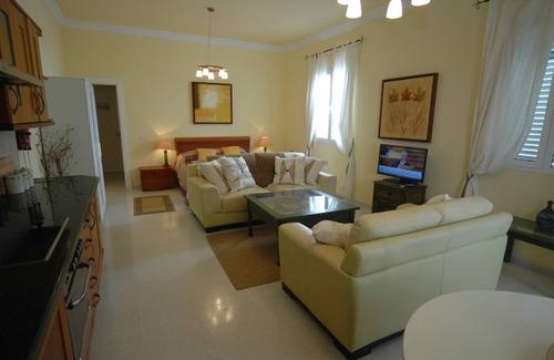 Puerto Calero Villa | Attractive Lanzarote Villa | Short Walk to Resort Centre | Villa Puerto Calero.