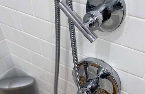 McGinley Square Apartment | Attractive Luxury Studio Mins From NYC EWR+Path