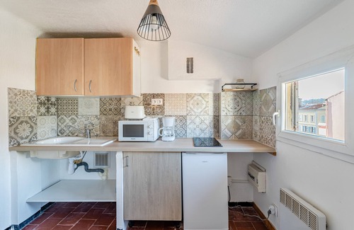 La Seyne-sur-Mer Apartment | Attractive, renovated and fully-equipped 19m² studio. Air conditioning