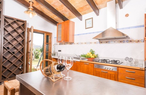 Alcudia Villa | Attractive rustic villa in Alcudia with swimming pool, paddle tennis and soccer