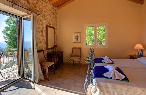 Skala Villa | Attractive Stone Villa, A/C, Private Infinity Pool, Idyllic Setting Above Skala - Amazing Sea Views!