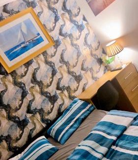 Bradford Apartment | Attractive Studio Flat Bradford City Center