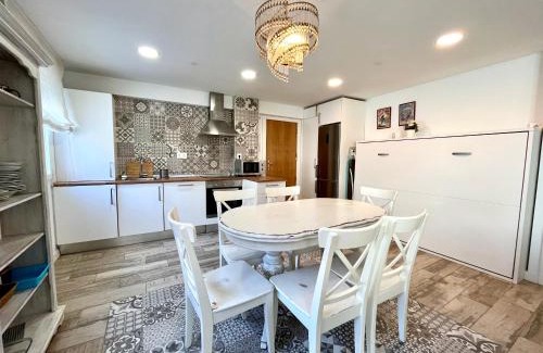 Burgos Apartment | Atuaire Home Vivienda en Perfecta ubicación al lado de la Catedral de Burgos