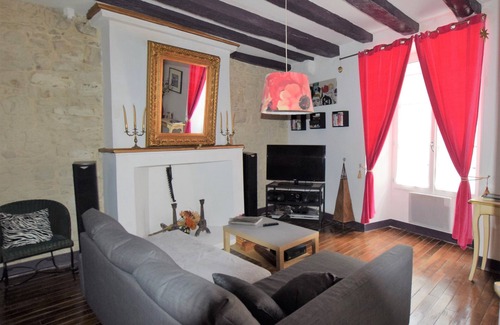 La Roche-Posay Apartment | ATYPICAL APARTMENT IN THE HEART OF THE MEDIEVAL CITY