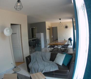 Parvillers-le-Quesnoy Apartment | Au bonheur des Anes - Gîte Idylle