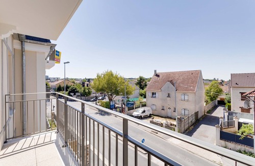 Champigny-sur-Marne Apartment | Au Calme Entre Disney et Paris