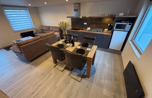 Lignieres Apartment | Au Chant Du Coq quiet holiday home close to nature