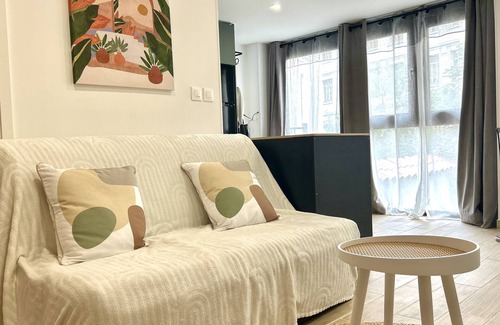 4th Arrondissement Apartment | Au Petit Soyeux de La Croix Rousse