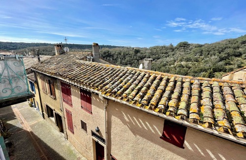 Montolieu House | Au Village du Livre de Montolieu, la Villa Y