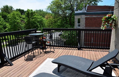 Plateau Mont Royal Apartment | Auberge de La Fontaine
