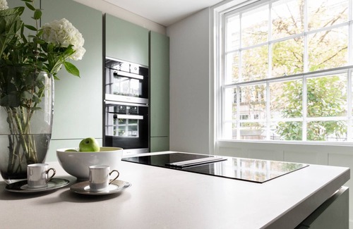 Campden Apartment | Aubrey Walk by onefinestay
