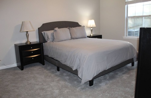 Augusta House | Augusta Modern Rental 3 miles from Master Golf Tournament and Medical District