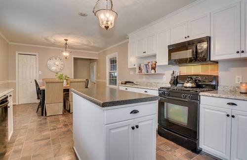 Martinez House | Augusta Oasis - 4 miles from Augusta National! Swim & Eat - Relax & Rest !!