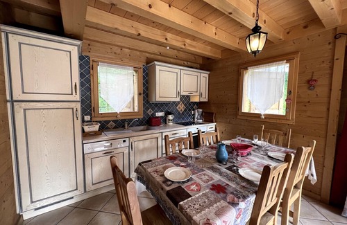 La Clusaz Ski Chalet | Aulp de Suz' 2 - Half chalet for 6 people 3*