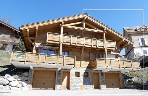 La Clusaz Ski Chalet | Aulp de Suz' 2 - Half chalet for 6 people 3*