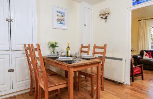 Salcombe House | Aune Cottage