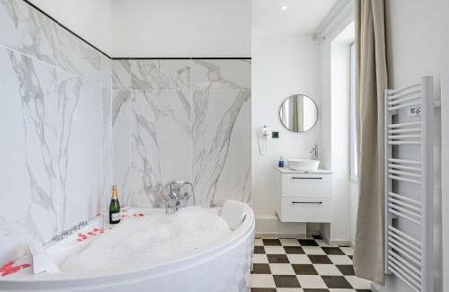 Saint-Charles Apartment | Aurora Lov'Room Proche de Saint Charles