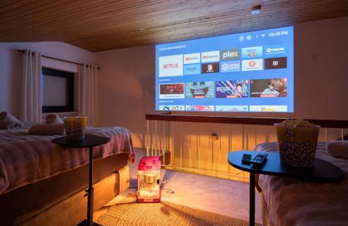 Schoenwald Apartment | Aussicht auf Natur, Pool, Grill, Kino, Sauna