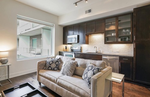 Waller Creek District Apartment | Austin Grand Studio Apartment